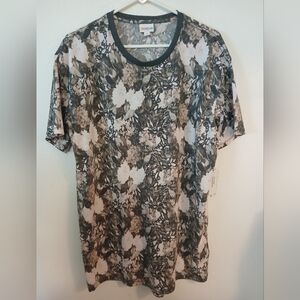 Lularoe Hudson Floral Patterned T-Shirt. Never Worn.